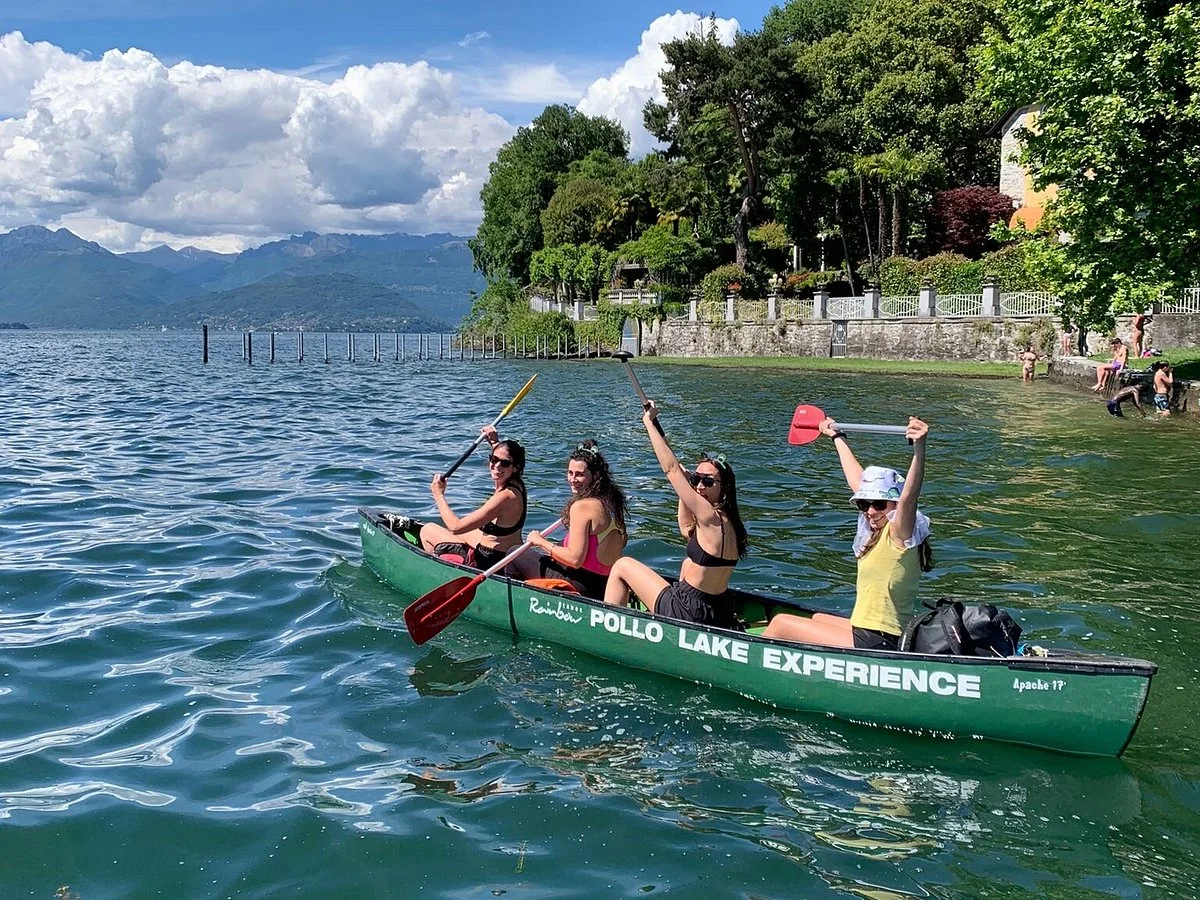 Lake Maggiore Canoe Tour to the Borromean Islands thumbnail 6