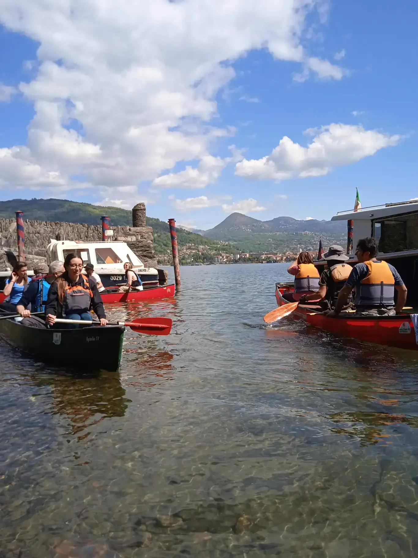 Tour in canoa sul Lago Maggiore alle Isole Borromee thumbnail 5