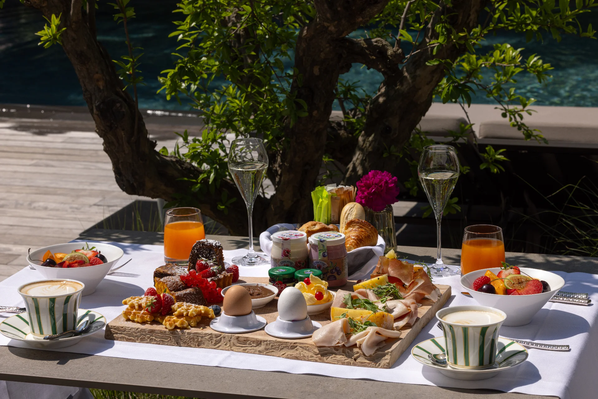 Morning at the Castle: Brunch Overlooking the Garden thumbnail 2