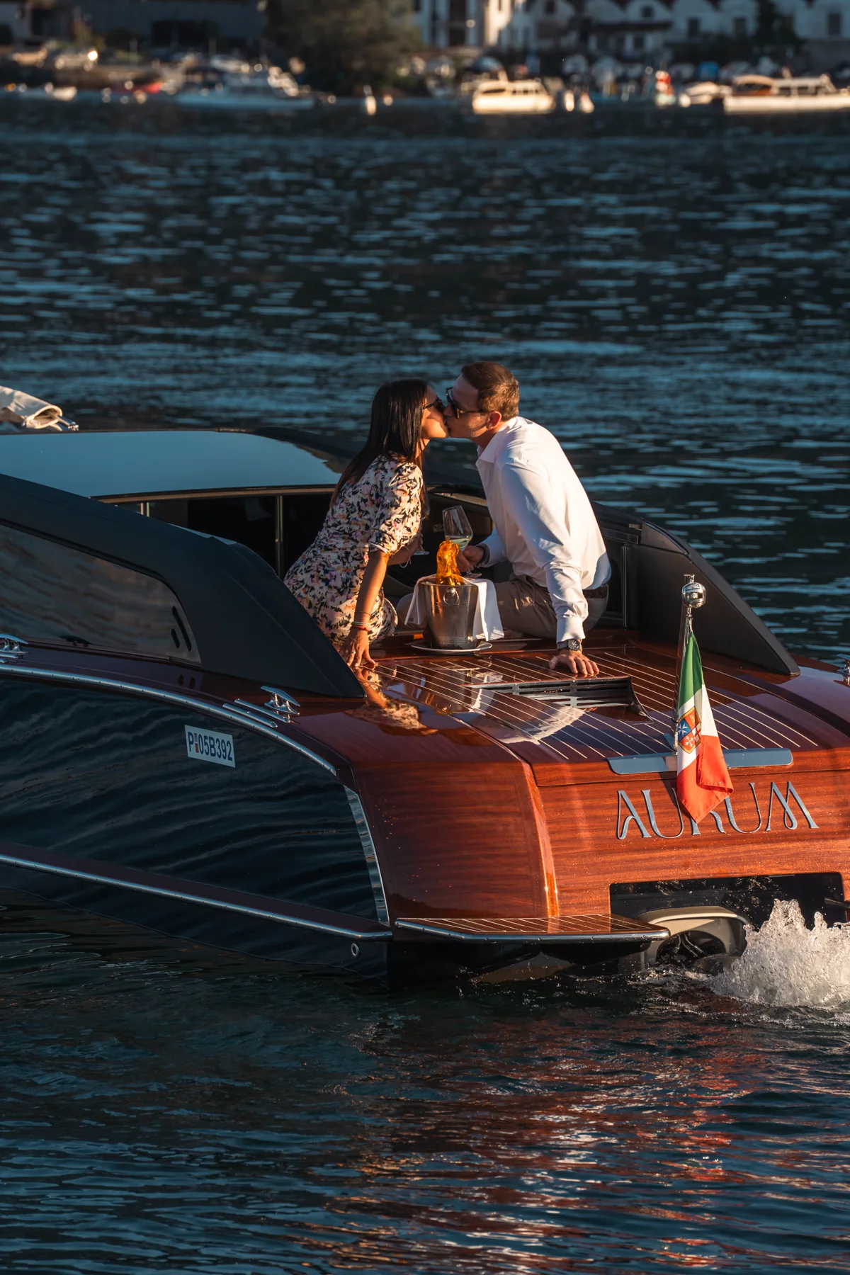 The Golden Hour - Tour delle ville e Santa Caterina del Sasso (1 ora) thumbnail 2