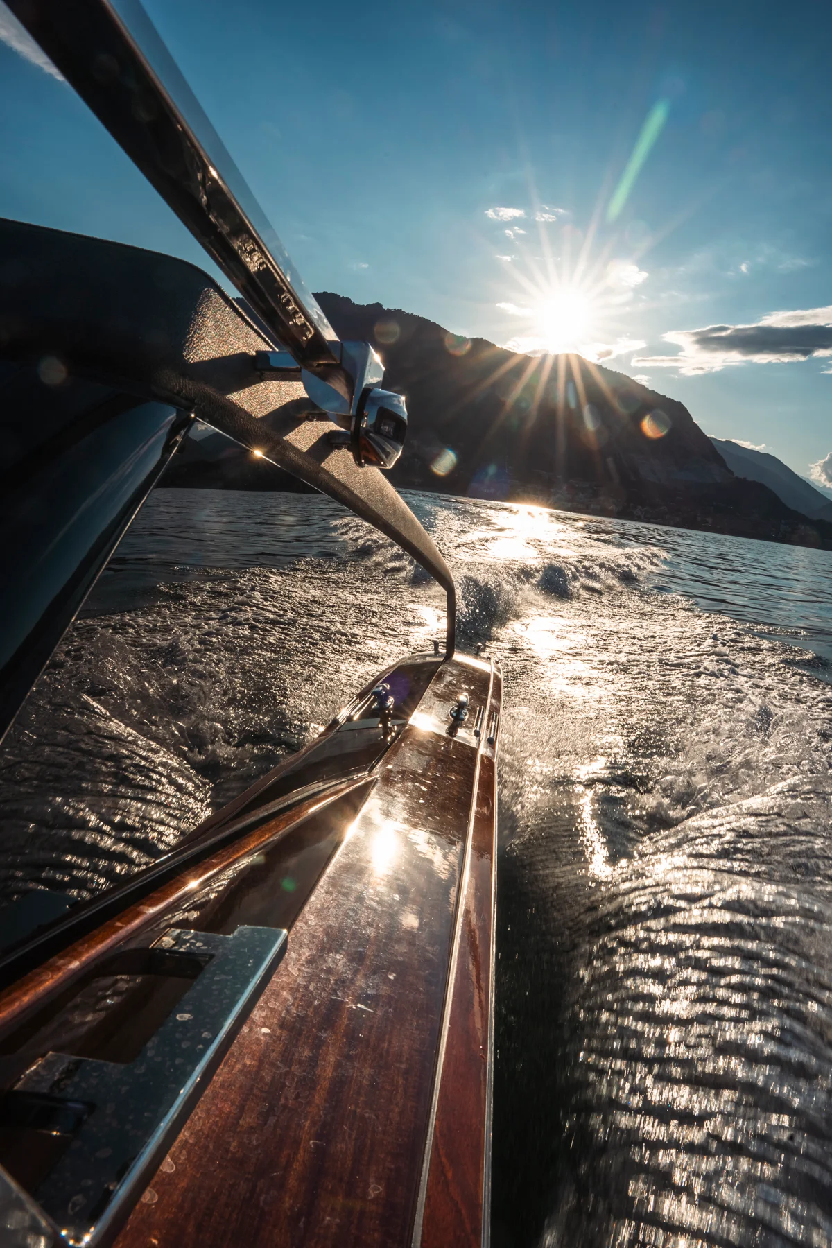 The Golden Hour - Tour delle ville e Santa Caterina del Sasso (1 ora) thumbnail 6