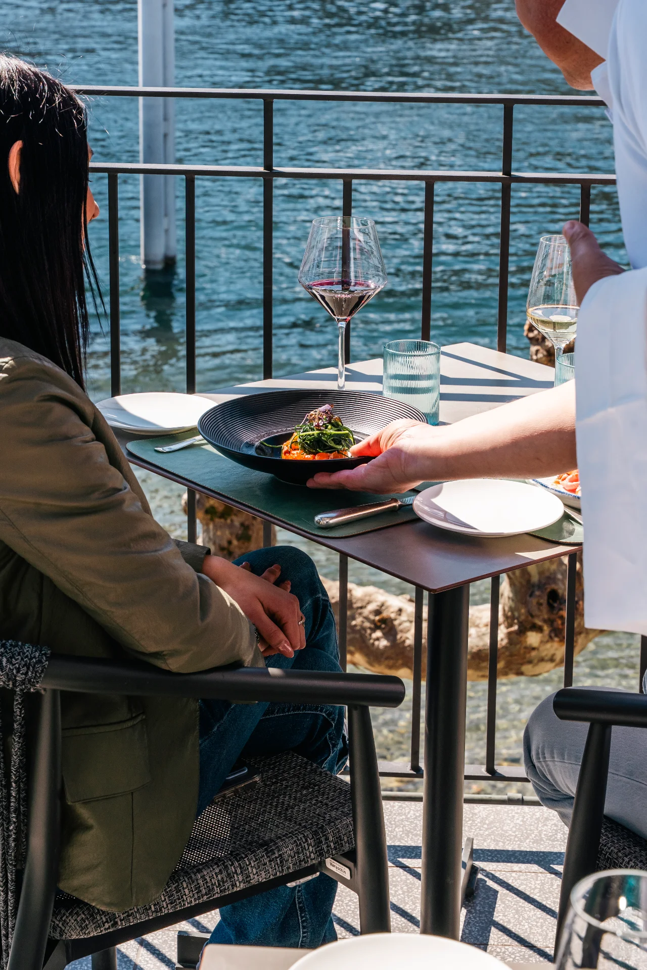 Golden Dinner Tour thumbnail 4