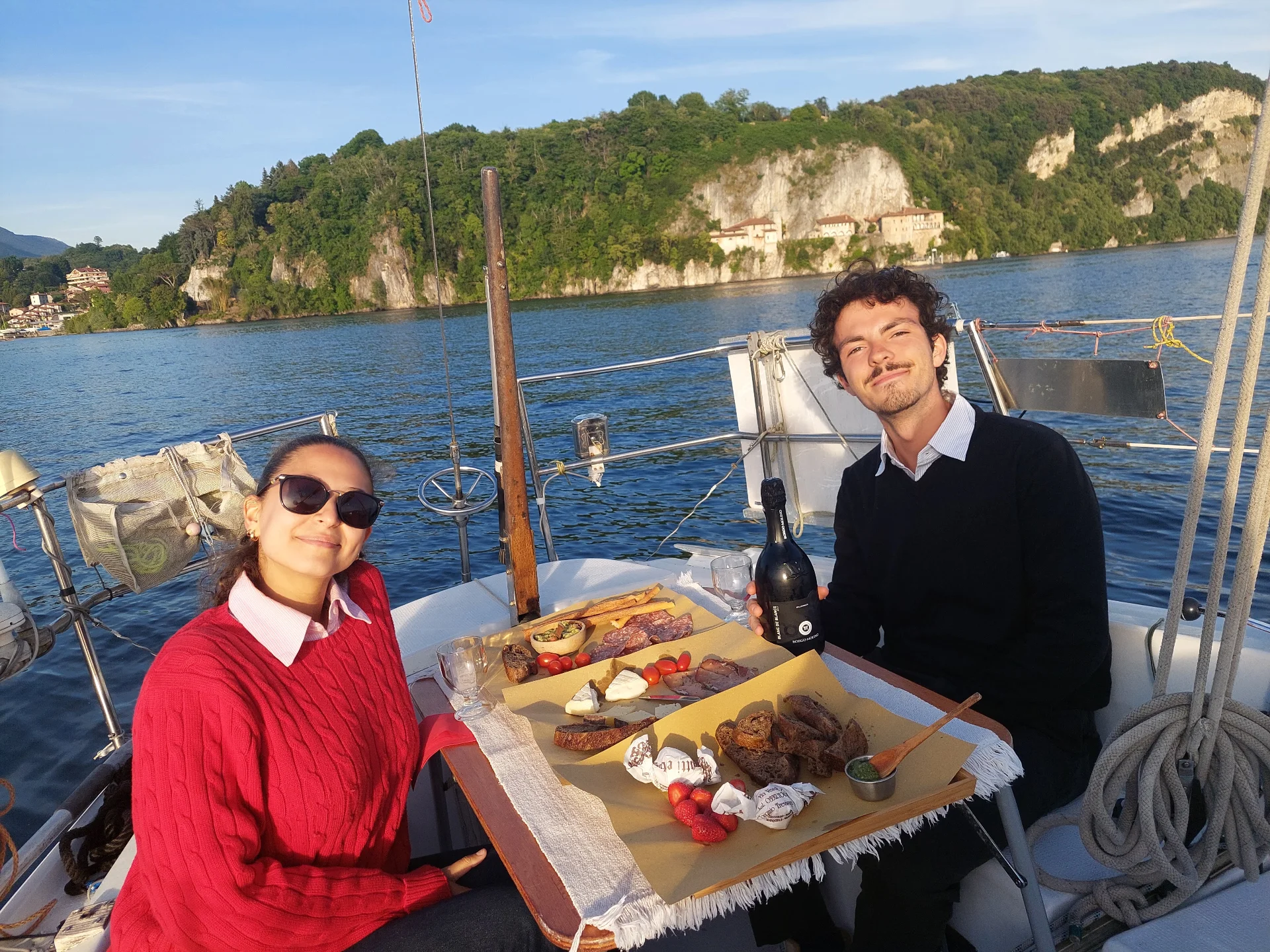 Sunset Sailing Aperitivo on Lake Maggiore with Live Music - Private Experience thumbnail 4