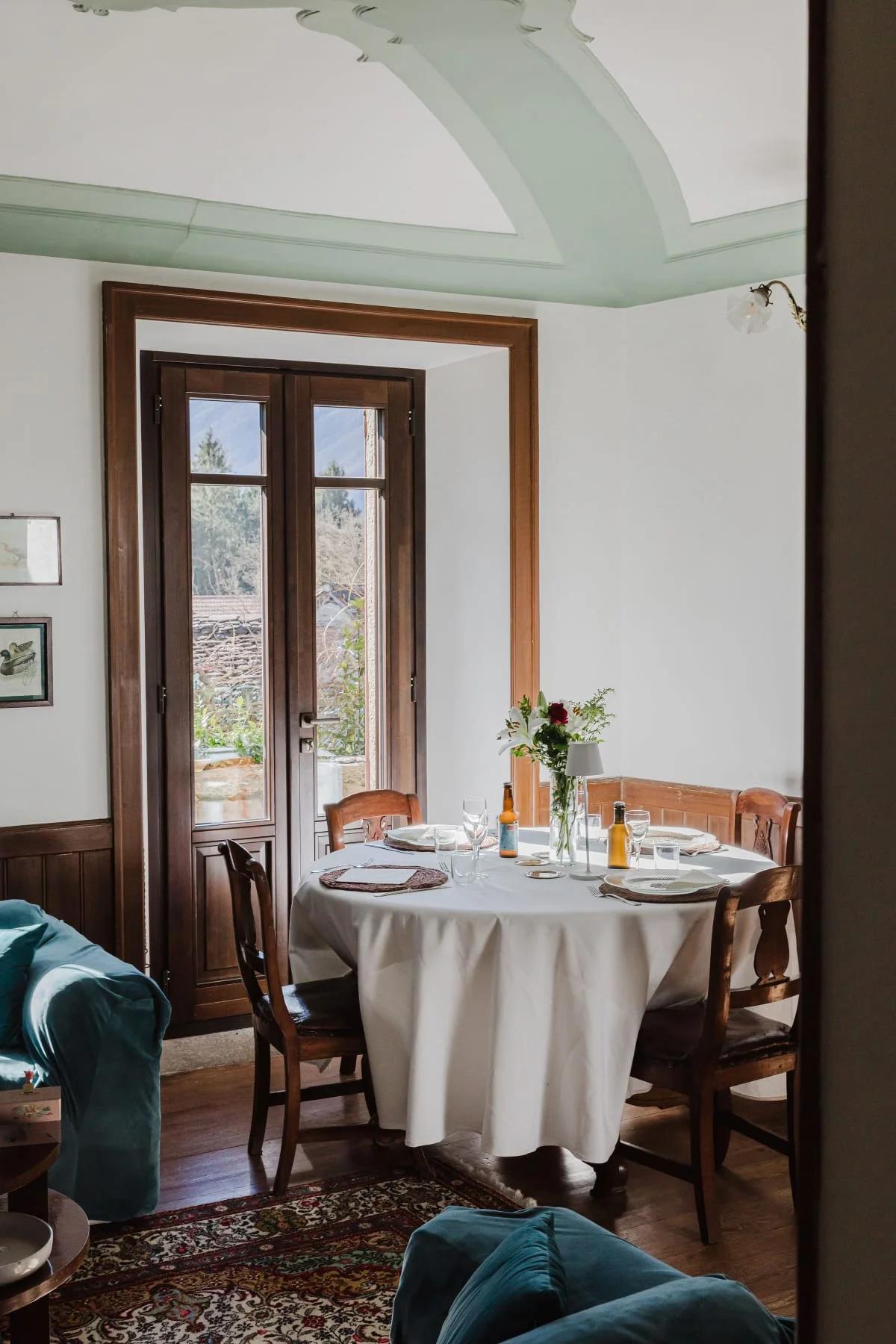 A Candlelit Home Restaurant Experience