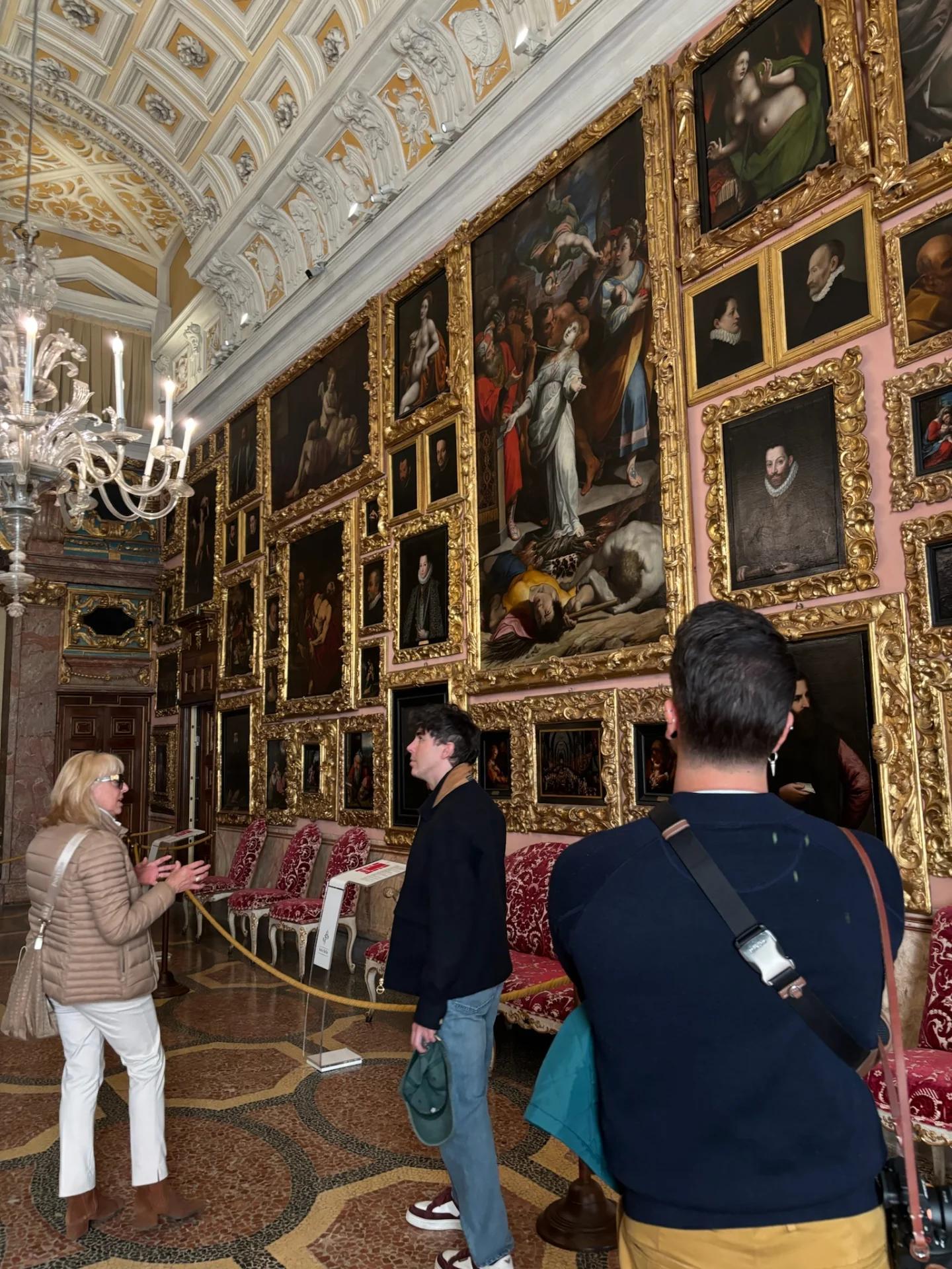 Isola Bella & Isola dei Pescatori – Private Guided Tour with Private Boat (3 Hours)