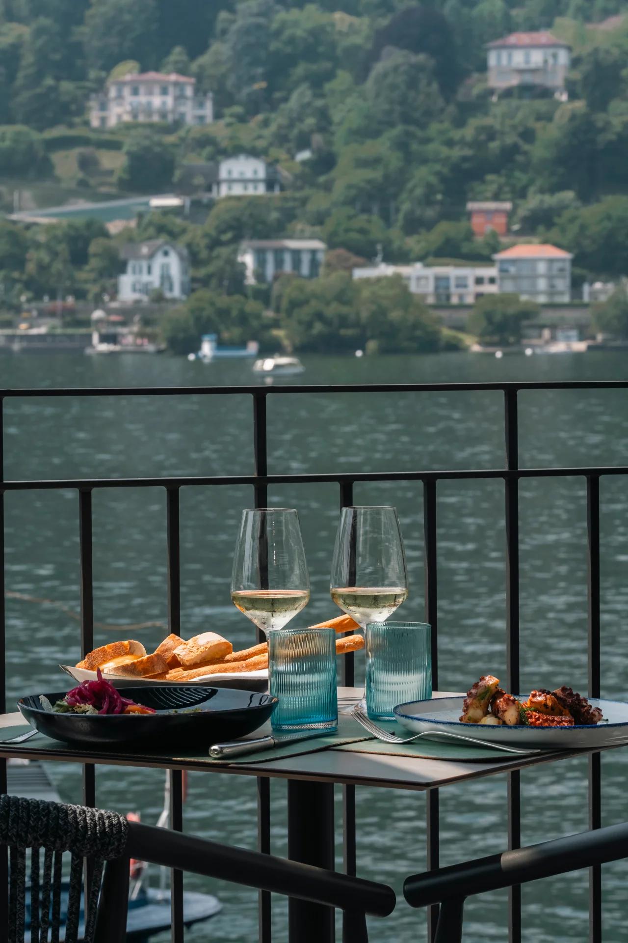 Sunset Tasting Dinner on Isola dei Pescatori