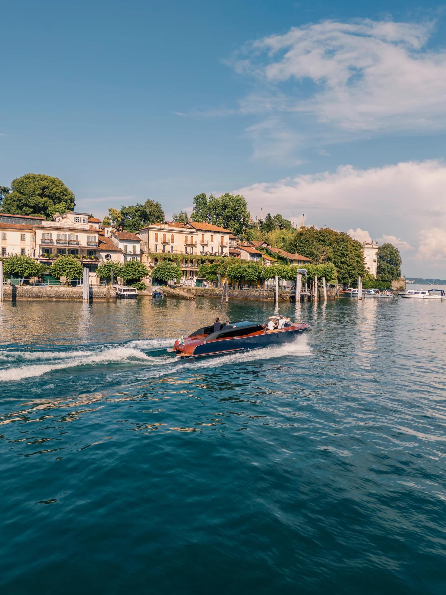 Exclusive Boat Tour of Southern Lake Maggiore